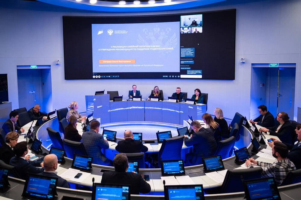 Заседание комиссии по молодёжной политике