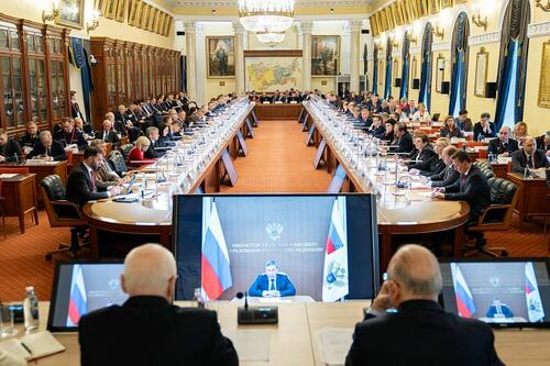 Выездное заседание Комитета Госдумы по науке и высшему образованию